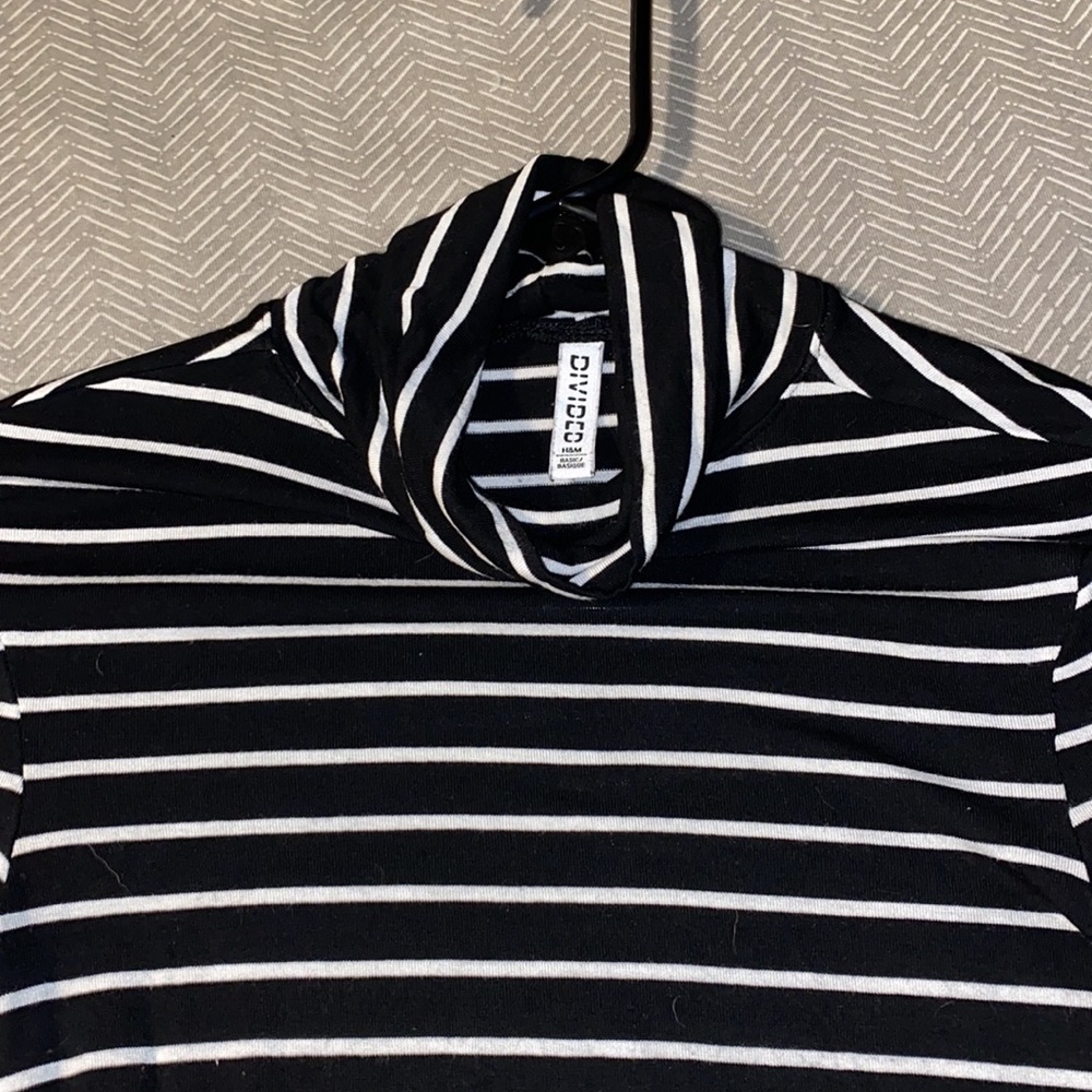 turtle neck - Picture 3 of 4